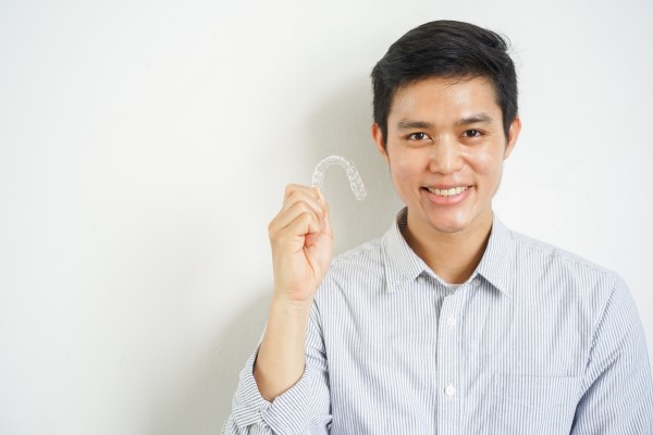 Things You Should Know Before Calling An Invisalign Dentist
